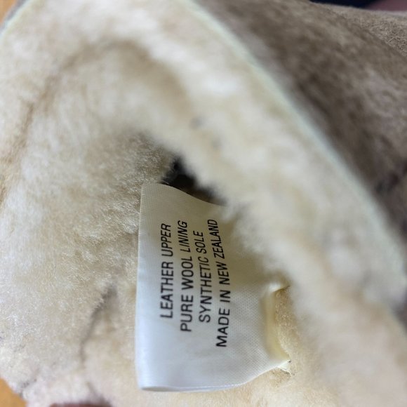 Ugg Australia Womens Sundance Revival Tall Sheepskin Chestnut Boots 5605 Size 7 - Picture 6 of 8